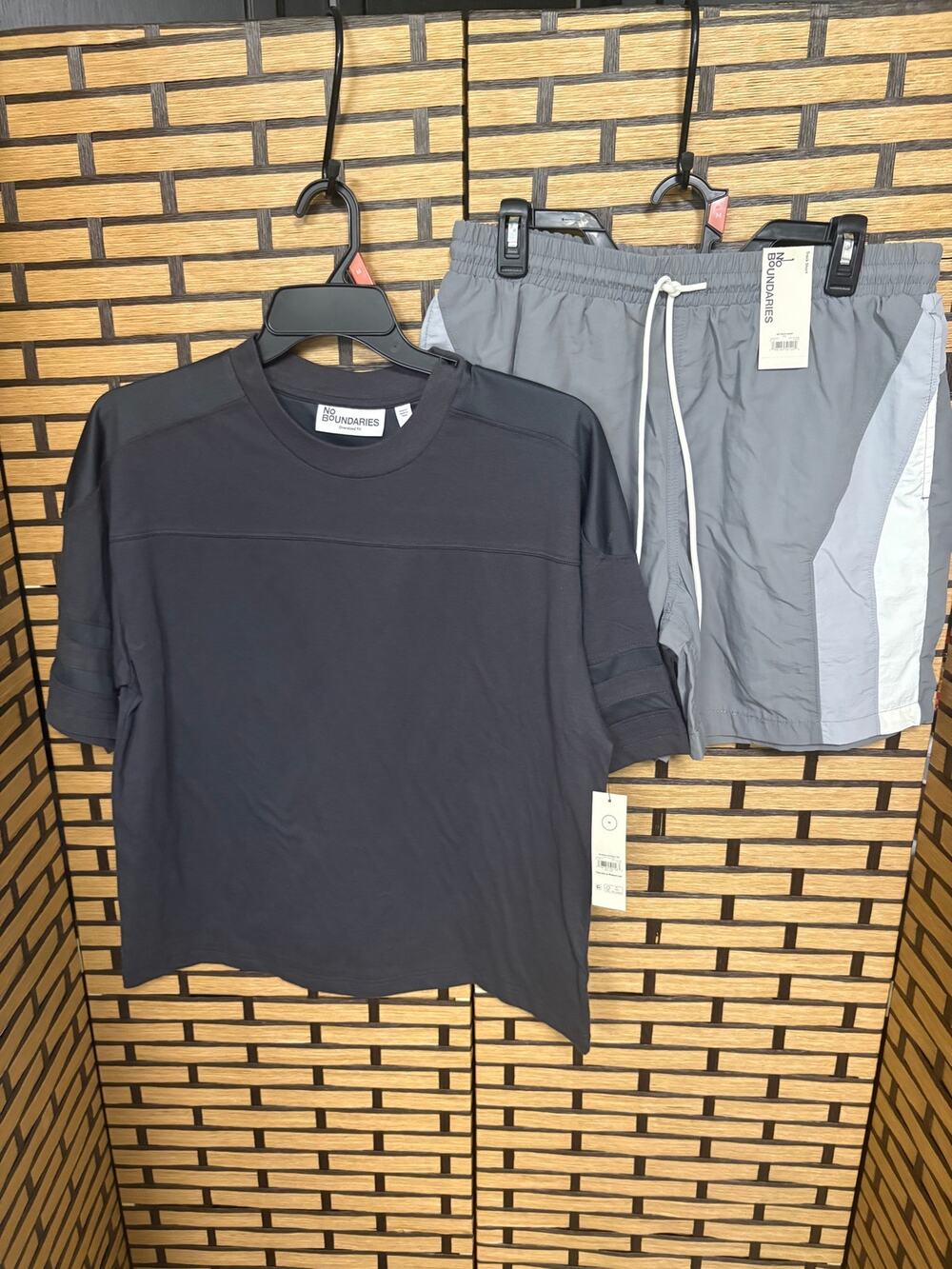 No Boundaries Black And Gray Outfit Size Medium